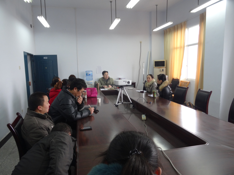 学院召开高级讲师科研项目申报推进会