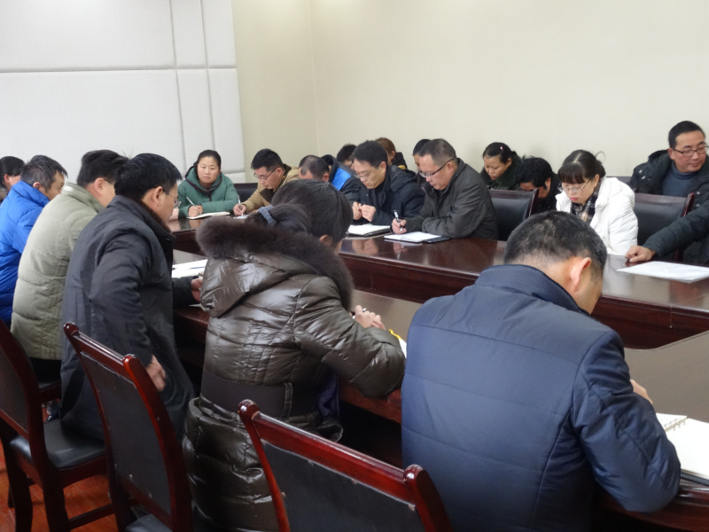 学院召开科技工作者科研交流会